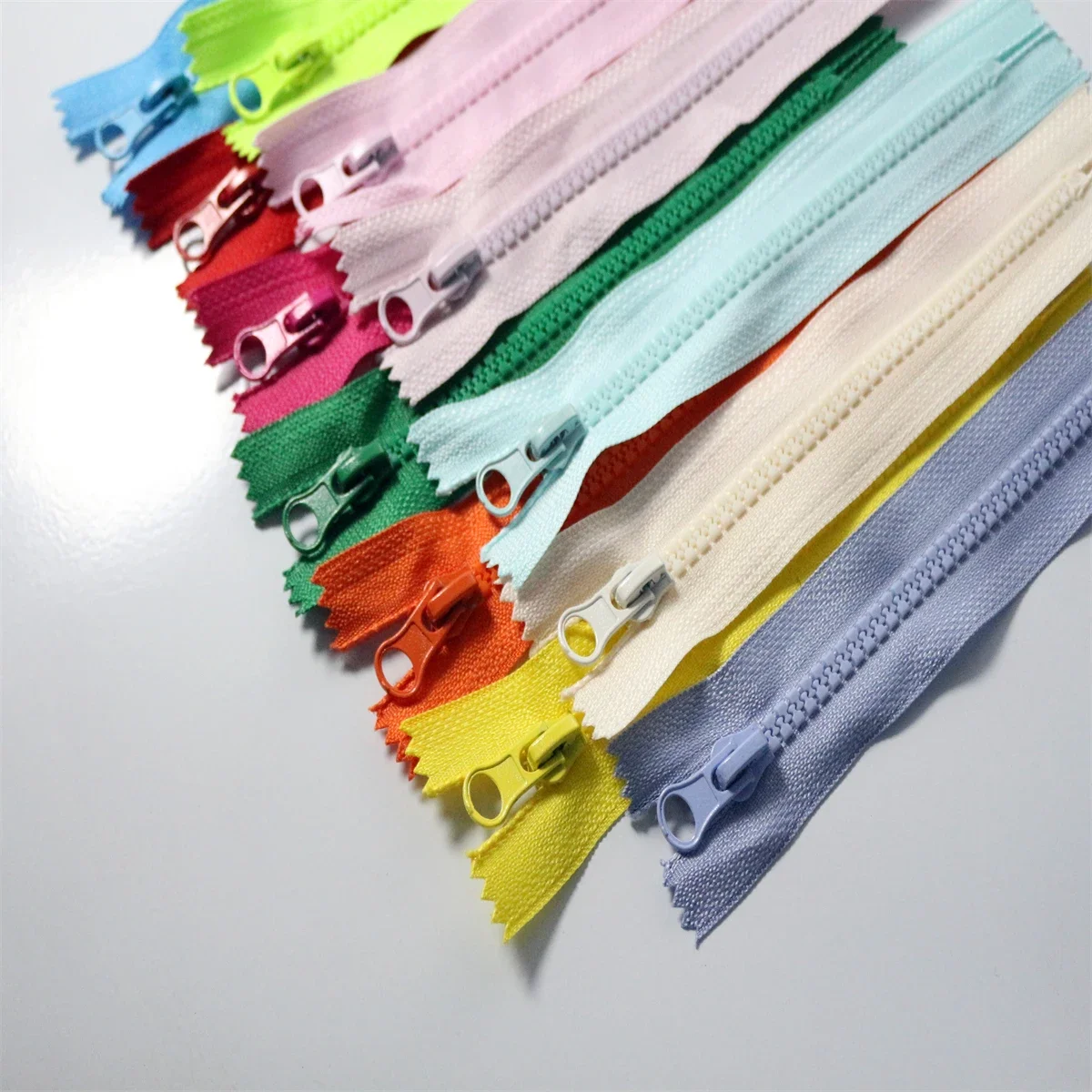 (10PCS)5# resin closed tail 40 - огляд і ціна Home Textiles Manufacturer
