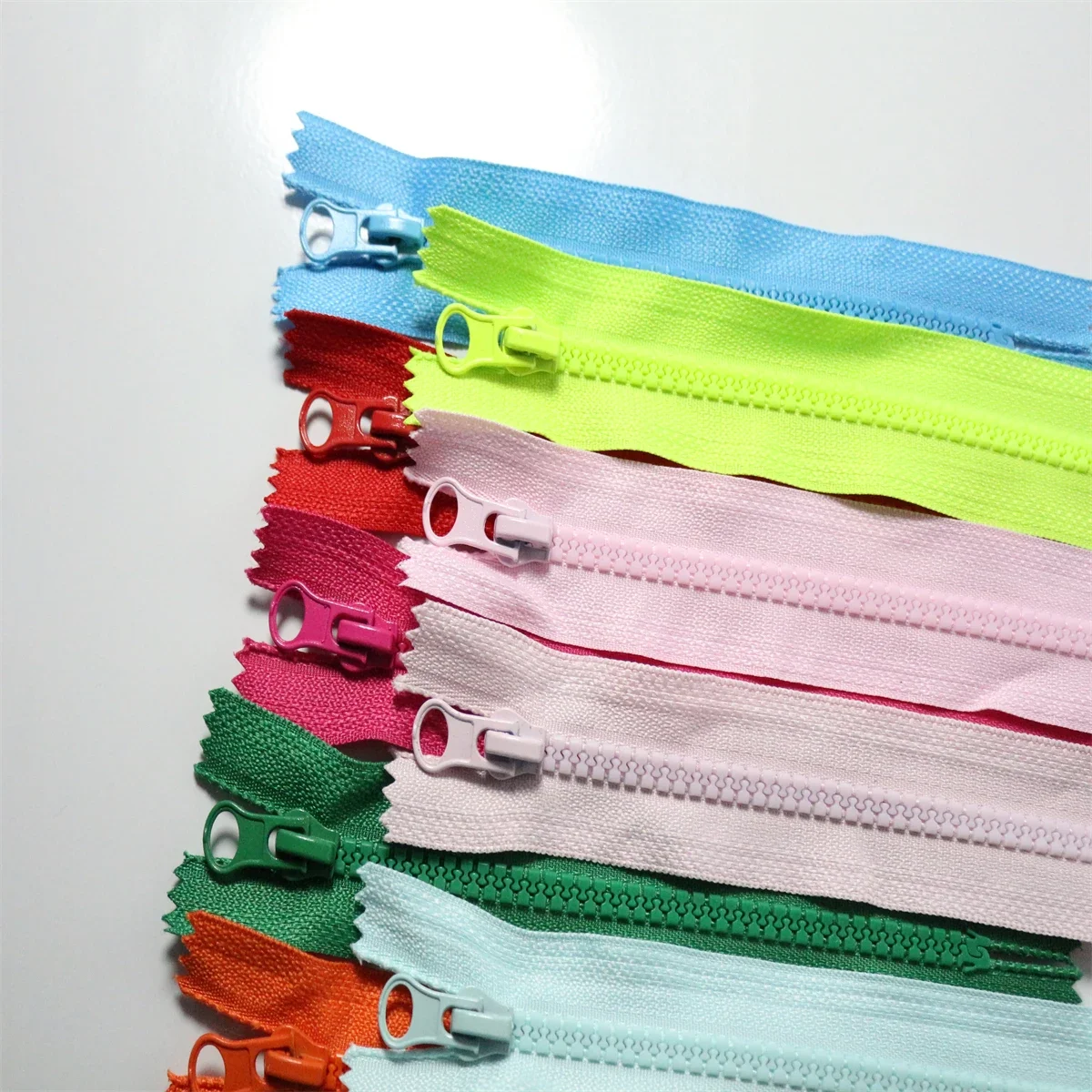 (10PCS)5# resin closed tail 40 - огляд і ціна Home Textiles Manufacturer