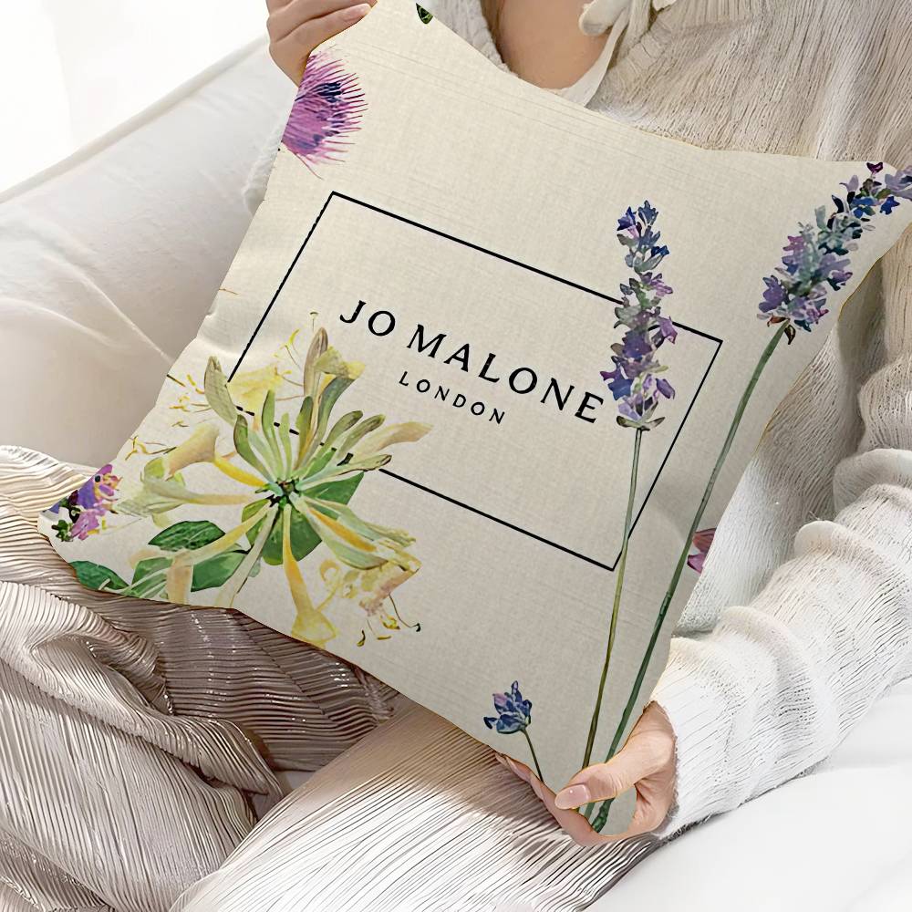 J-Jo M-Malone L-LOGO Cushion C - огляд і ціна Home Textiles Logo